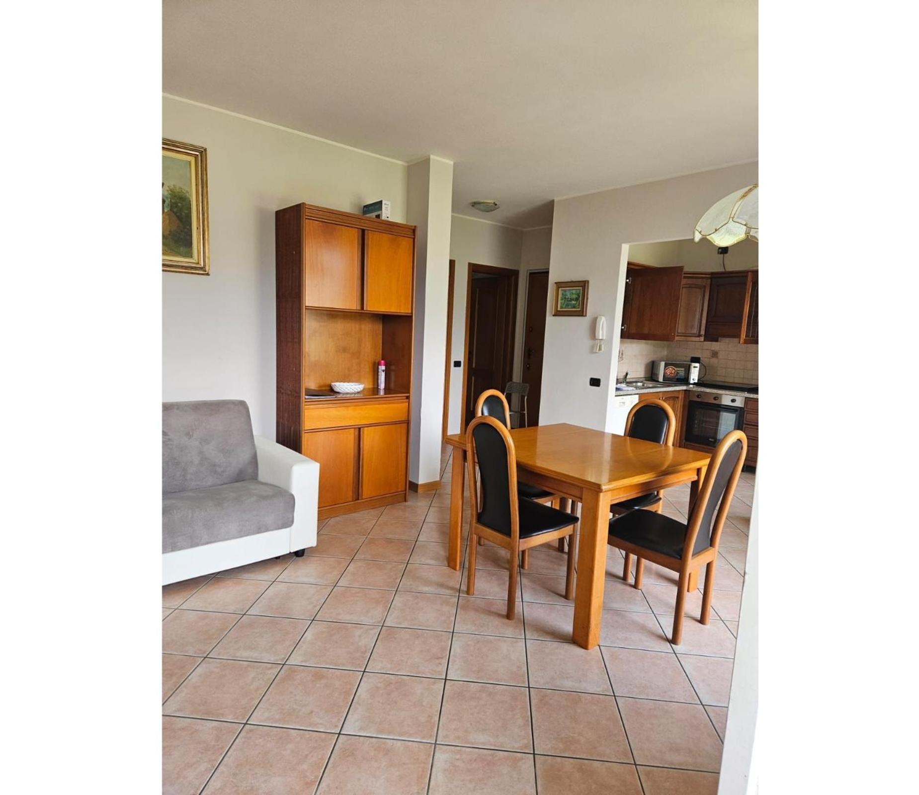 Apartment With Garden And Garage Dongo - Larihome A28 Dış mekan fotoğraf