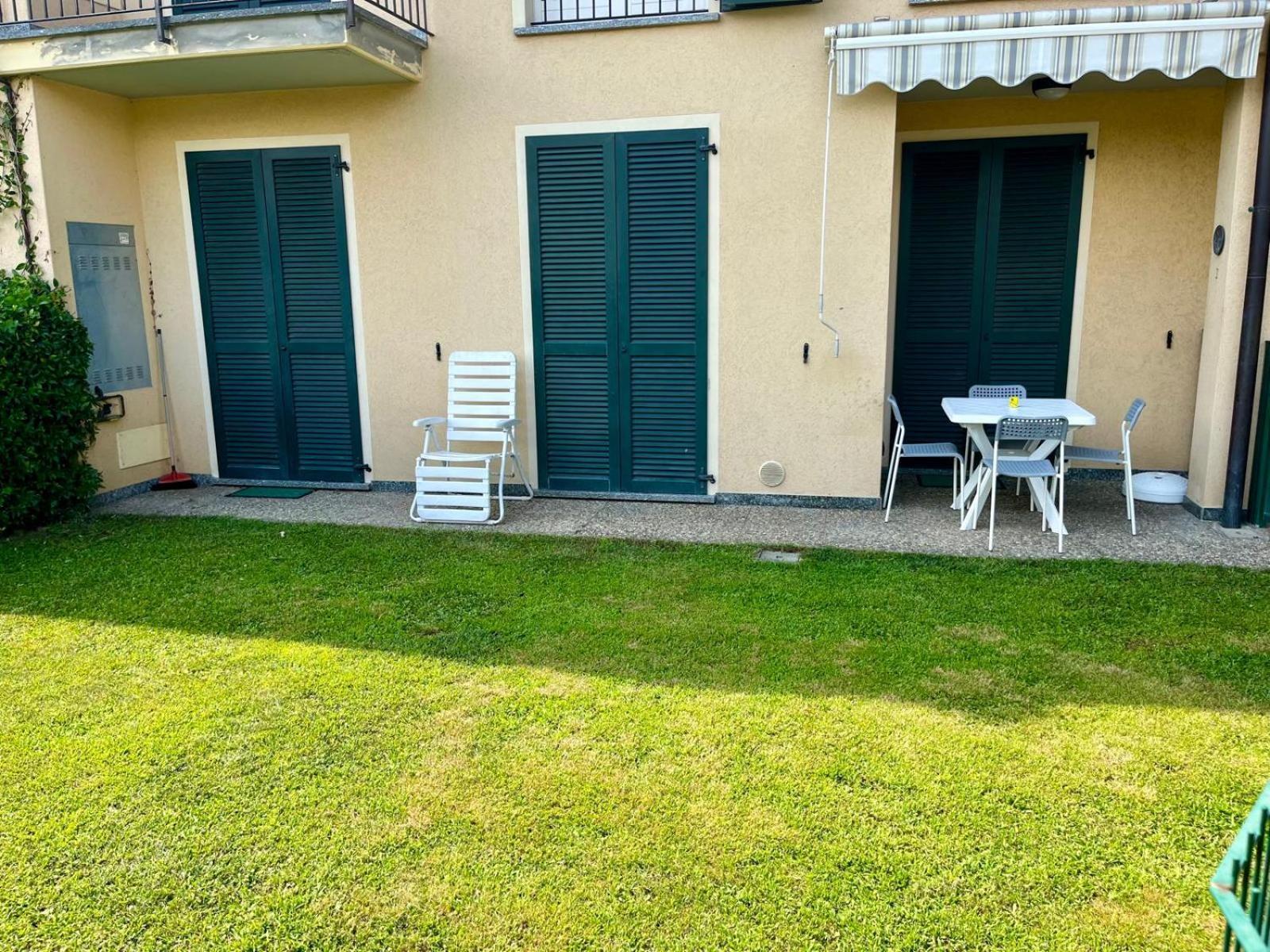 Apartment With Garden And Garage Dongo - Larihome A28 Dış mekan fotoğraf