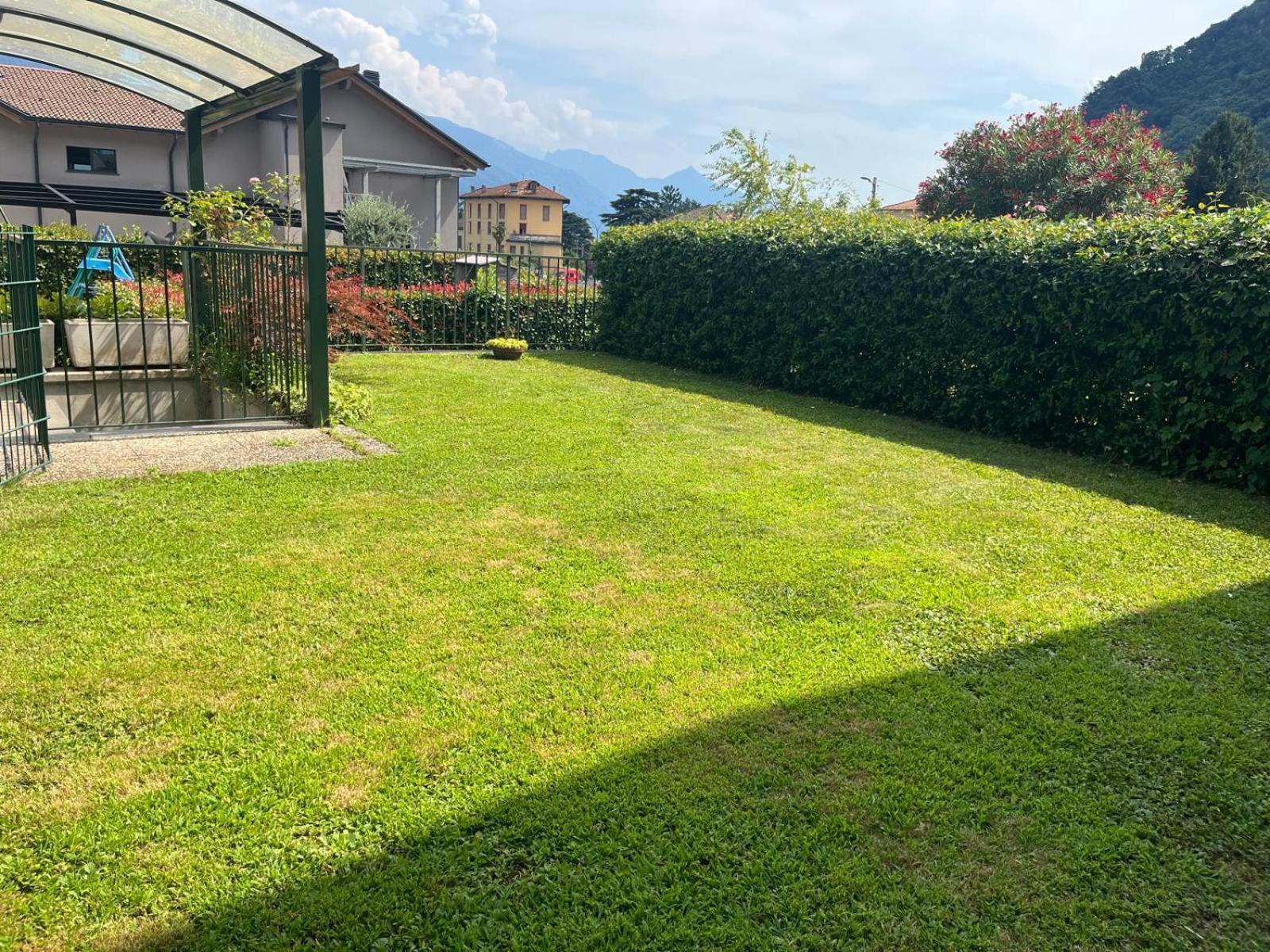 Apartment With Garden And Garage Dongo - Larihome A28 Dış mekan fotoğraf